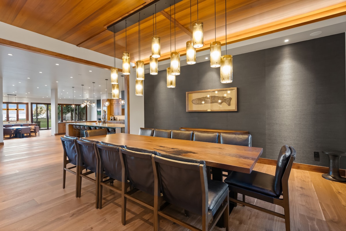 The long dining table at The Driftwood