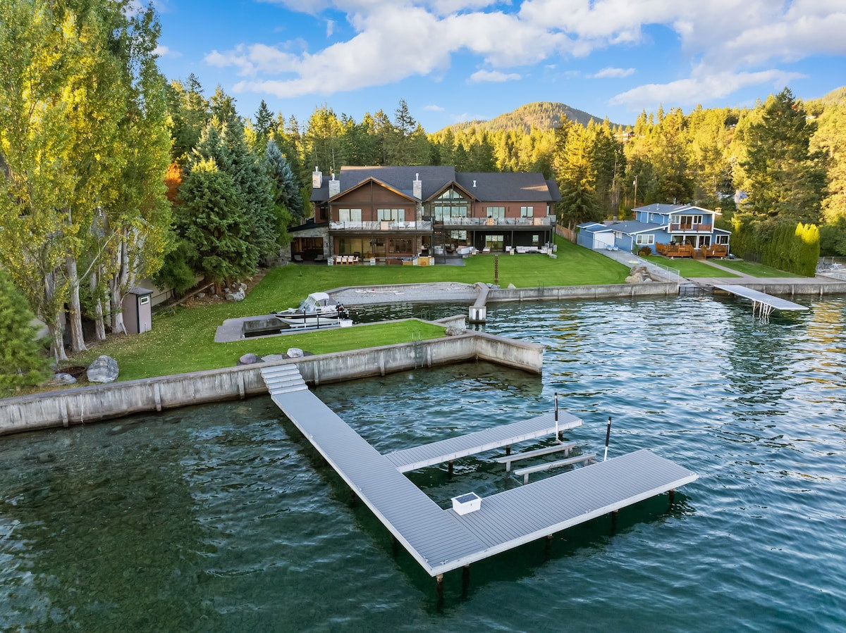 The dock and private boat slips at The Driftwood