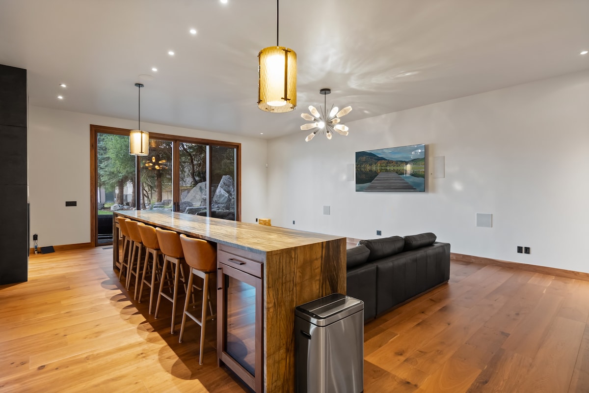 The second kitchen and bar seating at The Driftwood