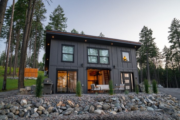 The Glacier cabin exterior